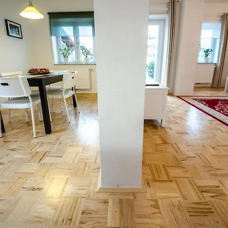 아파트먼츠 마제티카