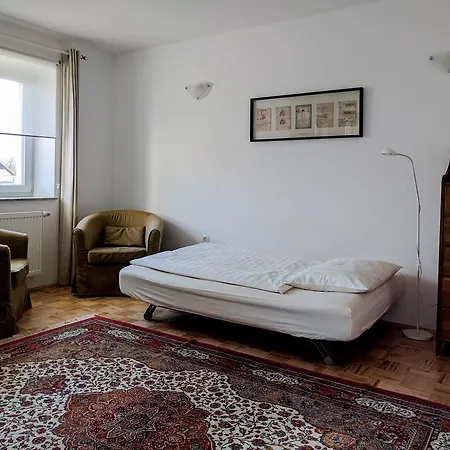 Apartment Marjetica *