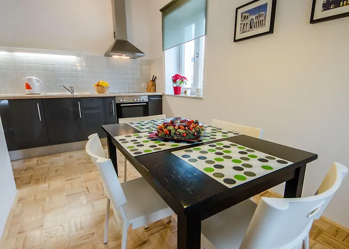 アパート マルイェティカ *